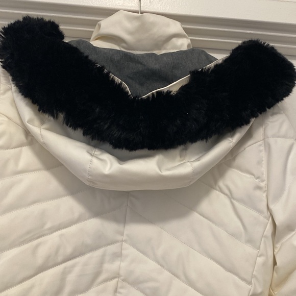 NILS White Ski & Snow Jacket - Picture 11 of 13